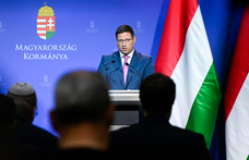 Magyar Pétert szidalmazva hárítja a felelősséget a Miniszterelnökség a gyerektáborban dolgozó bicskei pedofil miatt
