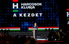 A Dobrevről náci posztot terjesztő fideszes is ott lelkesedett a Harcosok Klubjában