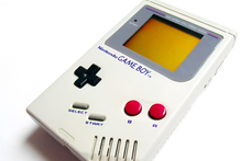 Visszatért a legenda: megint mindenki Nintendo Game Boyt akar Japánban, az sem baj, ha már nem működik