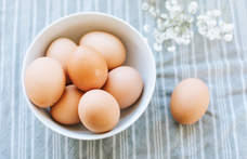 A tojástermelők szövetsége szerint olcsó importtojásokkal veszélyezteti a magyar piacot a Penny Market – reagált lapunknak a cég