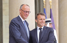 Párizsba vezetett az új német kancellár első útja, Macronnal találkozott