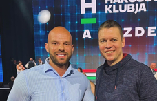 Válasz Online: Idősek lehúzására játszó hálózat vezetőjével pózolt Menczer Tamás a Harcosok Klubjában