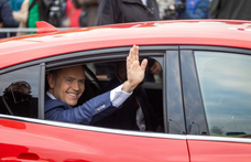Gúzsba kötve marad Donald Tusk kormánya az új elnök mellett és ez a koalíció széteséséhez vezethet