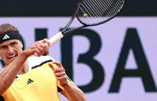 Villám csapott Zverev repülőgépébe, miközben a Roland Garrosra utazott