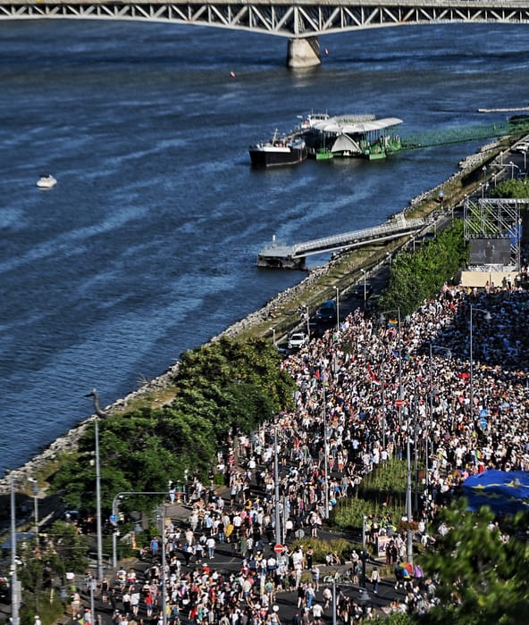Der Standard-kommentár: A Pride után Orbán meztelen király