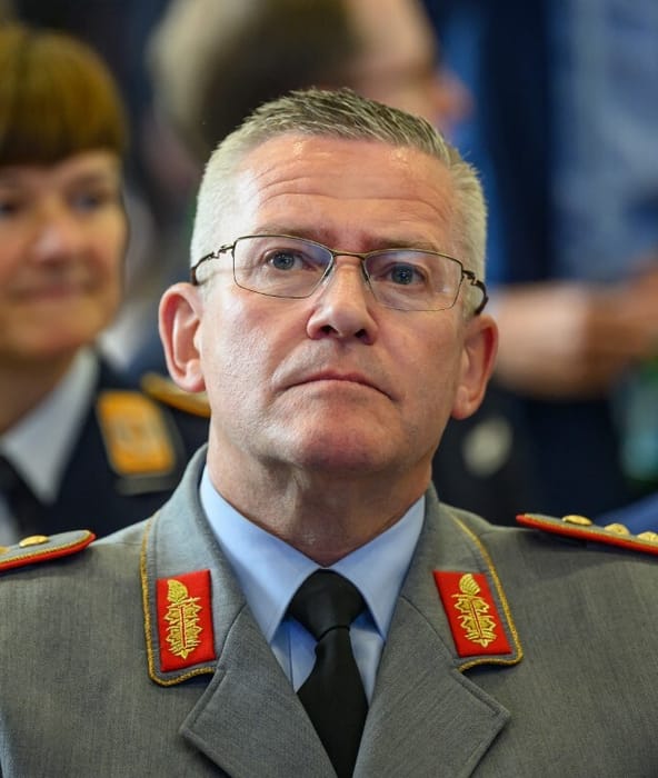 A Bundeswehr főtervezője elmondta, hogy vonulna át orosz fenyegetés esetén több százezer NATO-katona Európa keleti szélére