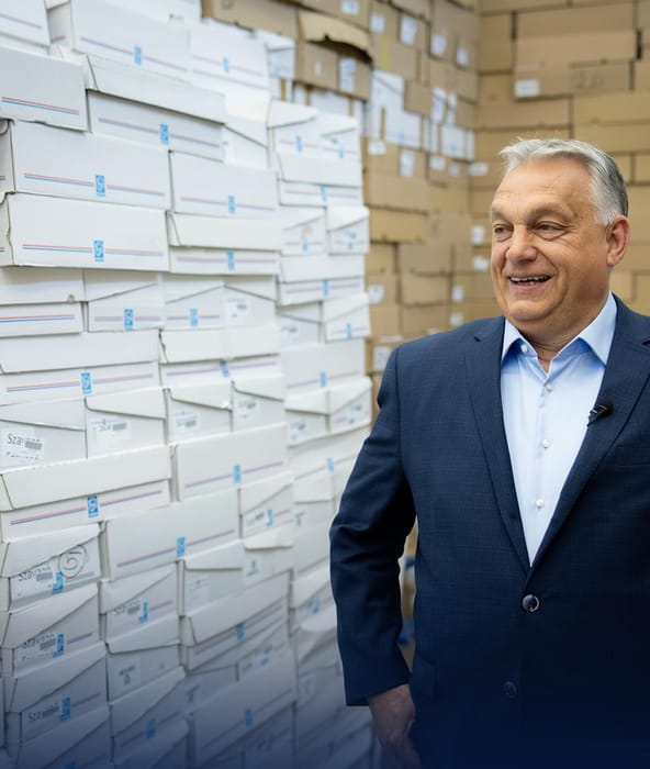 A kormány talán soha nem égetett el ennyi közpénzt arra, hogy Orbánnak igaza lehessen