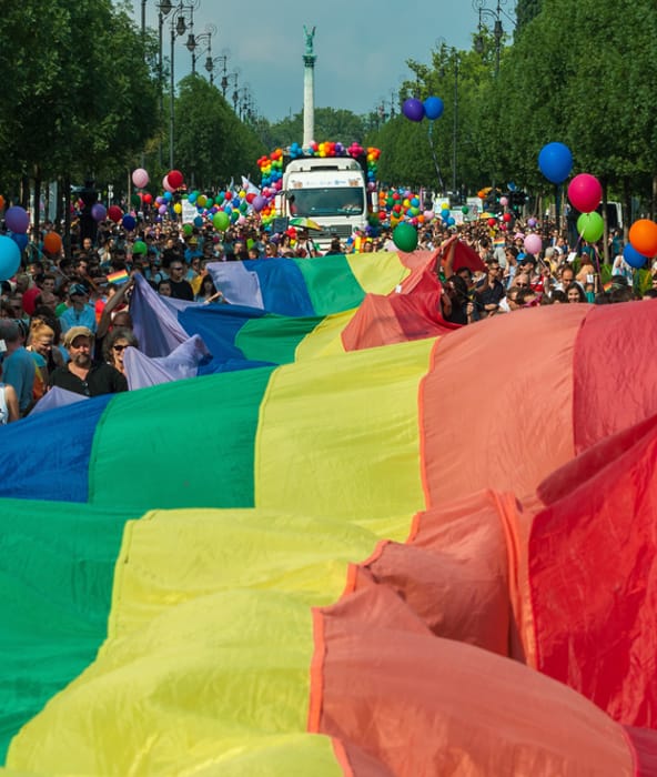 Minden, amit tudnod kell, ha szombaton kimennél a Pride mellett tüntetni – Fülke