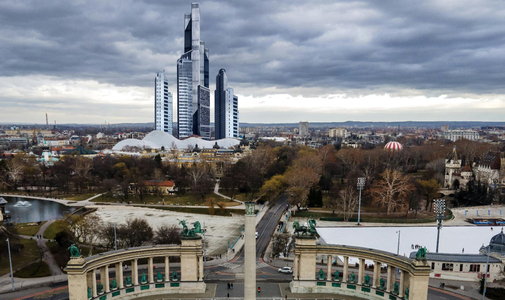 Szintet lopnak: mindenki szeme láttára gazdagodhatnak Mini-Dubajon a kormánynak kedves üzleti körök