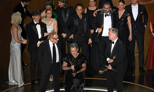 Otro ganador húngaro del Oscar, Oppenheimer Tarol, abrió