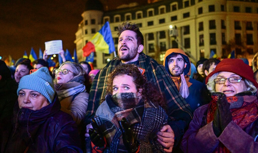 Menekülő influencerek, székházrongálás Romániában: élet a választások felfüggesztése után