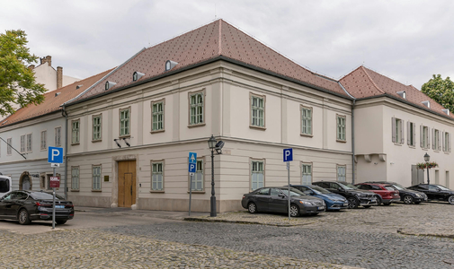 Matolcsy új alapítványa egyelőre rejtély, de az ügy hullámai elérhetik Mészáros MBH-ját is