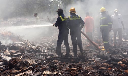 242 emberrel a fedélzetén lezuhant az Air India Londonba tartó gépe