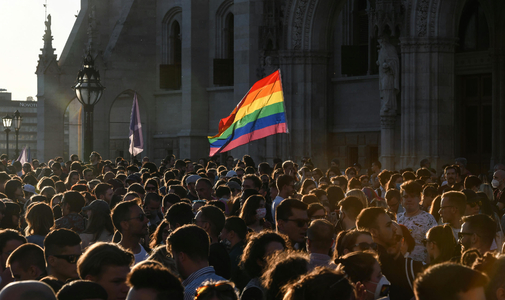 Attól nem lesz jogsértő a Pride, hogy Orbánt zavarja – Hegyi Szabolcs a Fülkében