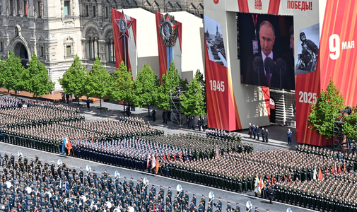 Mianmari és laoszi fegyveresek is masíroztak a Vörös téren, miközben új szintre emelték Putyin és Hszi Csin-ping barátságát