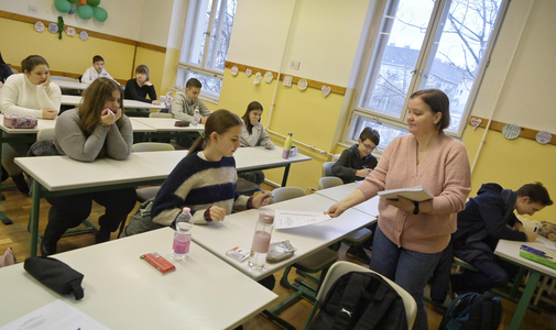 "Olyan feladatok voltak, mint a korábbi években, de nehezebbek" - ezt gondolják a nyolcadikosok a központi írásbeli felvételiről