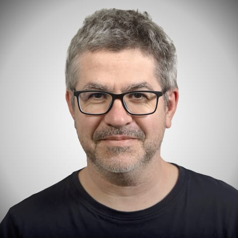 Kovács  István