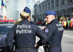 Kiderült, hol érnek össze a műkörömbiznisz és az embercsempészet szálai Belgiumban