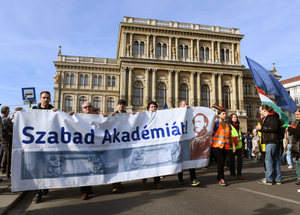 Rendkívüli közgyűlésen döntenek ma az MTA-nál arról, lemondjanak-e vagyonuk jelentős részéről