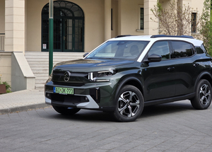 Az olcsó Daciáknak és Suzukiknak tesz keresztbe a Magyarországra érkezett új Citroën – kipróbáltuk
