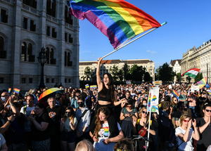 Mi jöhet még a Pride-felvonulás betiltása után? Teremben lesz a tűzijáték, a Békemenetet pedig futópadon tartják