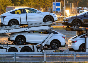 Felpattant az európai villanyautó-piac, csak a Tesla maradt padlón