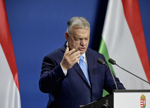 Die Welt-elemzés: Mintha megbénult volna Magyarország, válaszút elé került az Orbán-rendszer