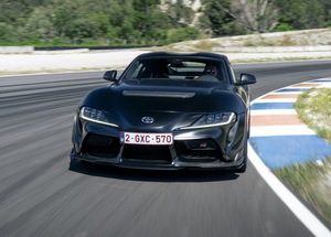 70 millió forintos elérhetetlen álom: versenypályáztunk a Toyota Supra búcsúzó verzióival
