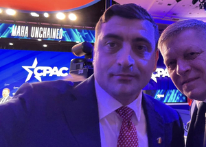 Parászka Boróka: Két magyarellenes uszítás közt Orbán orra előtt képezte magát Orbán Viktorrá George Simion