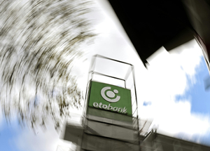 Megint az ügyfelek járhatnak rosszul: 2026-tól emelkedik a bankokat sújtó különadó