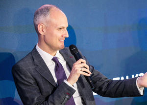 „Az oroszoknak nem sürgős a háború befejezése” – interjú Ugrósdy Márton helyettes államtitkárral