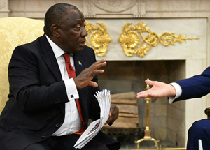 Trump megzelenszkijezte az ovális irodában a dél-afrikai elnököt is