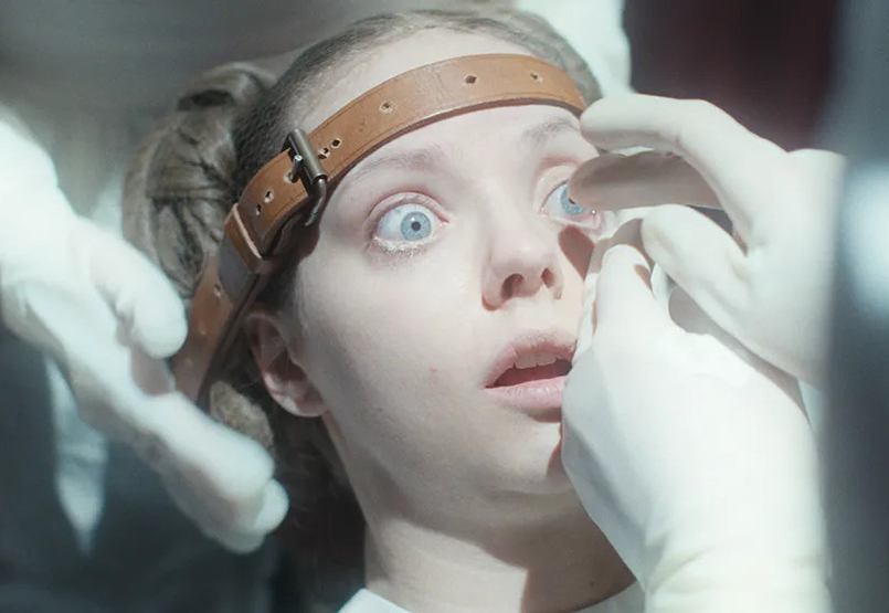 Szenvtelen szenvedés a szépségért – megnéztük az év legundorítóbb filmjét Szenvtelen szenvedés a szépségért – megnéztük az év legundorítóbb filmjét