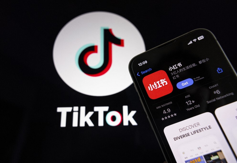 TikTok-háború: a legfelsőbb bíróság betiltja, Trump mentené, közben az amerikai felhasználók már a Vörös könyvecske oldalain borulnak a kínai kémek nyakába