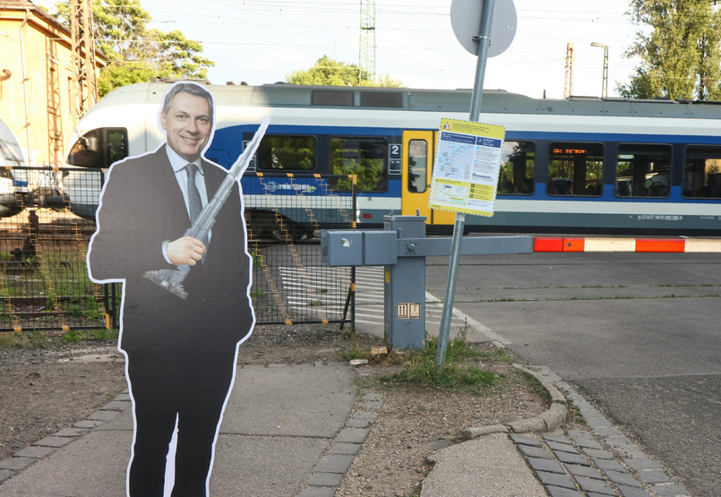 És akkor Lázár János és Nagy Márton versenyezni kezdett, ki tud nagyobb káoszt okozni És akkor Lázár János és Nagy Márton versenyezni kezdett, ki tud nagyobb káoszt okozni