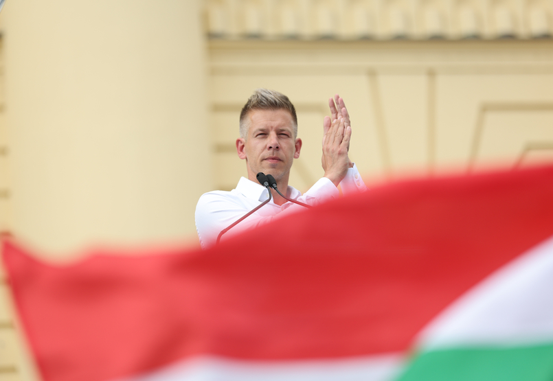Összeraktuk Magyar Péter választási programját a beszédeiből és országjáró fórumaiból