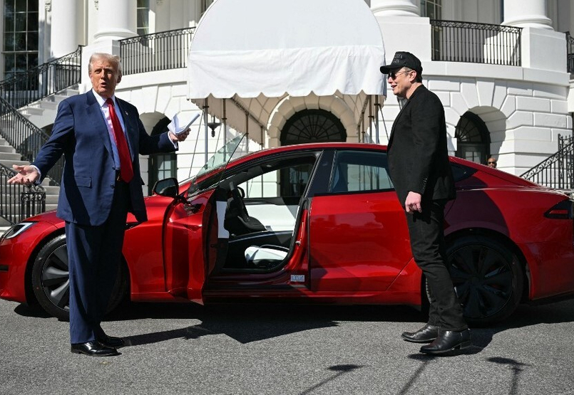 Bejött a bojkott, de megállítja-e Elon Muskot a Tesla szédítő zuhanása?