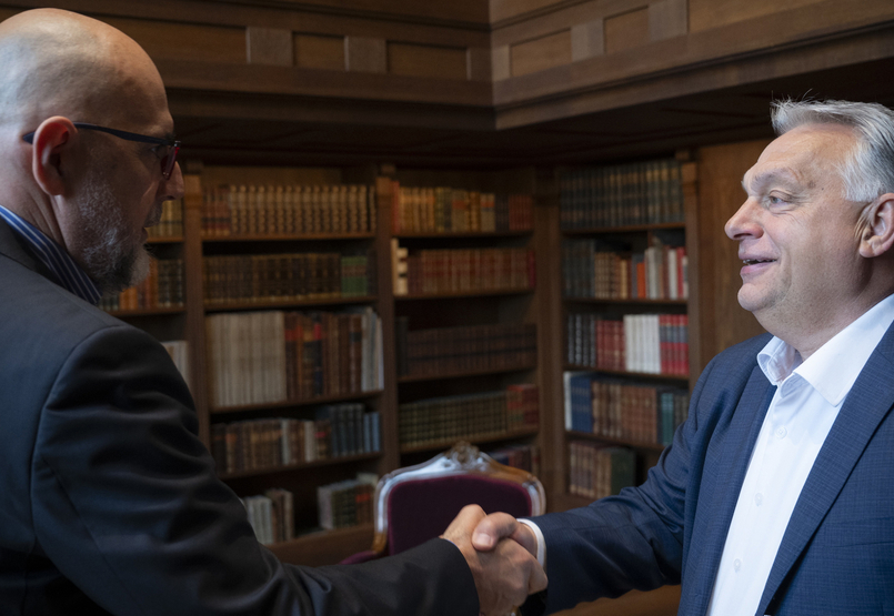 Így sújthat le a határon túli magyarokra nagy védelmezőjük, Orbán Viktor nagy szuverenitásvédelme Így sújthat le a határon túli magyarokra nagy védelmezőjük, Orbán Viktor nagy szuverenitásvédelme