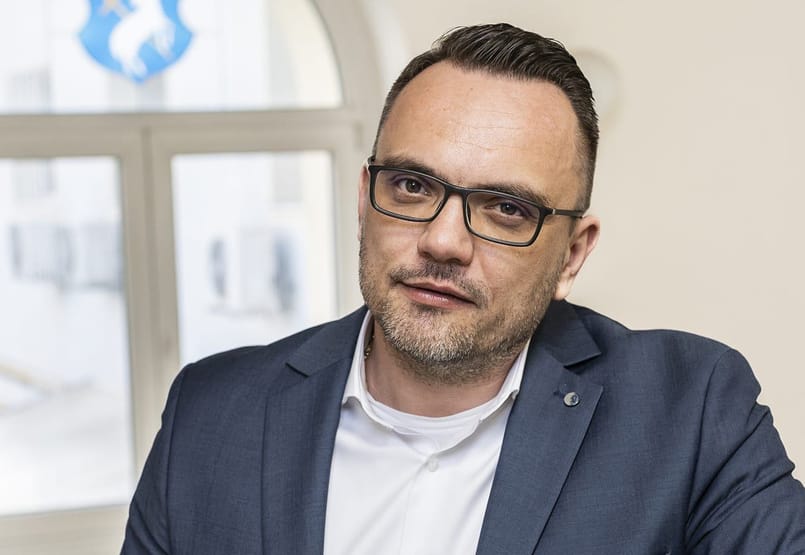 "Hogy miért engem keresett meg Magyar Péter? Mert a DK és a Fidesz is támad engem helyben"