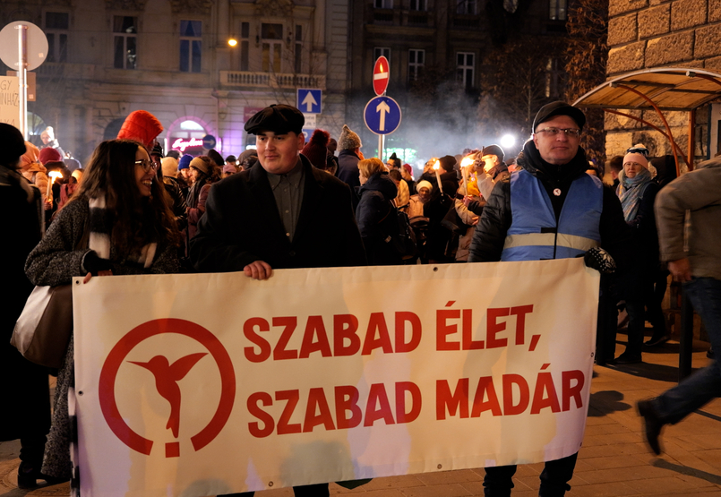 Abszurd színjáték a Kolibri ügyében: a minisztérium azzal vádolta a gyerekszínházat, hogy Brüsszelnek dolgozik – videó