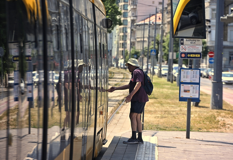 „Ennyit ki kell bírni” – megállította a kormány Budapestet, így zajlott a Nagy BKK-stop