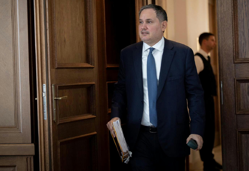 Hiába cáfolják a számok, Orbán hisz az akcióhőssé előléptetett Nagy Mártonban Hiába cáfolják a számok, Orbán hisz az akcióhőssé előléptetett Nagy Mártonban
