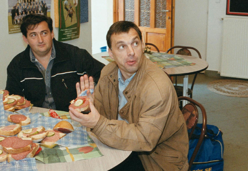Rájöttünk, miből számolhatta ki Mészáros Lőrinc, hogy 2009-ben milliárdos volt Rájöttünk, miből számolhatta ki Mészáros Lőrinc, hogy 2009-ben milliárdos volt