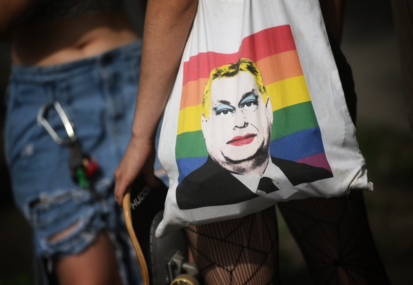 Nem orosz import, saját hergelés – ezért verik át vészes gyorsasággal a parlamenten a Stop Pride nevű jogi fércművet