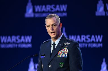 NATO-főparancsnok: Az oroszok meggyengültek, Moszkva nem meri megtámadni Európát