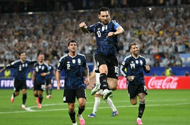 Félgőzzel is hengereltek a hibátlan argentinok, Ausztria és Algéria kéz a kézben ment tovább