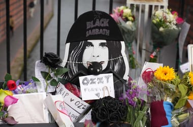 „Ha tiszta és józan lettem volna, nem lennék Ozzy” – Jön Ozzy Osbourne új, „cenzúrázatlan” önéletrajzi könyve