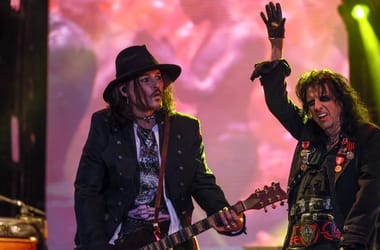 Johnny Depp és Alice Cooper zenekara Budapesten is koncertet ad szeptemberben