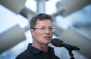 Nem csak a nézők, Stohl András is sokallja a Centrál Színház előadásának extrém magas árait