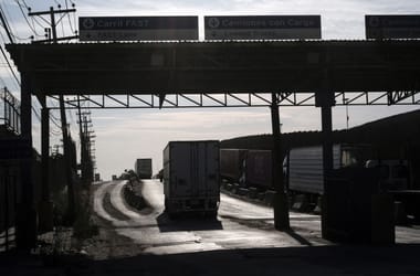 Felülvizsgálják több tízmillió külföldi vízumát az USA-ban